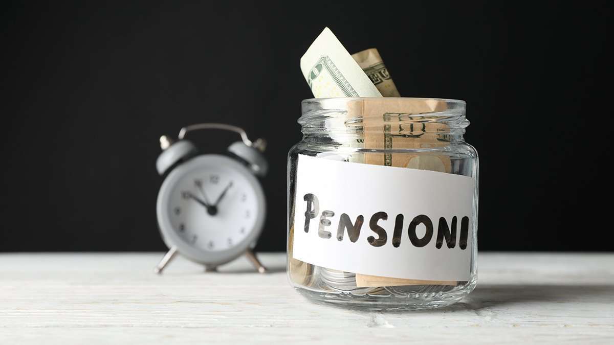 Pensioni, nel 2024 stretta sui canali di pensionamento anticipato: dimezzate le persone che vi accedono