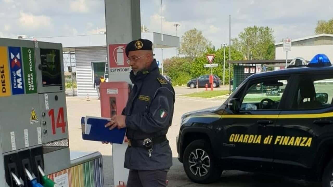 Caro carburanti all’attenzione del governo: incontro tra Meloni, Giorgetti e la Guardia di Finanza