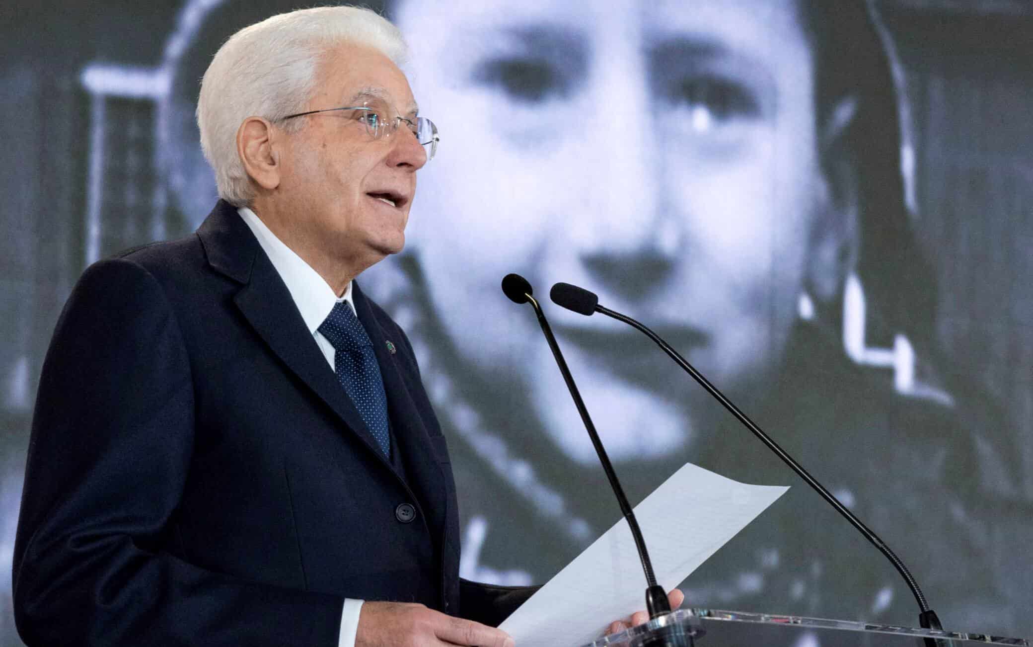 Giornata della Memoria, Mattarella: “Gli anni che sono passati non attenuano lo sconforto”