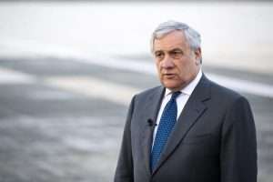 Migranti, Tajani: “Parigi sbaglia e a Berlino chiederò spiegazioni”