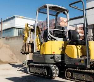 Tragedia a Firenze, crolla cantiere, due operai morti. Incidenti sul lavoro, il settore edilizio il piú a rischio